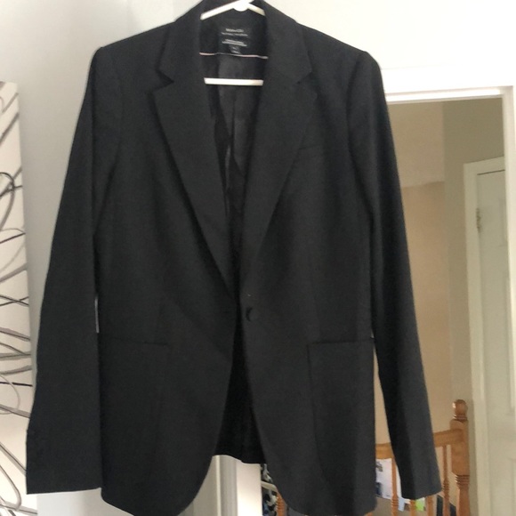 RW&CO. Jackets & Blazers - RW&CO Black Blazer Size 8, like new